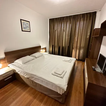 Apartment In Belvedere Club