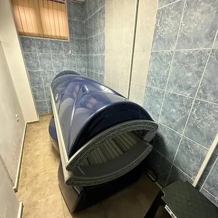 In Belvedere Club בנסקו