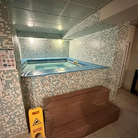 In Belvedere Club Apartament *